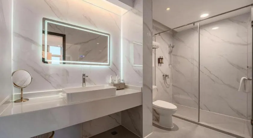 Exchange Bank Hotel Hainan