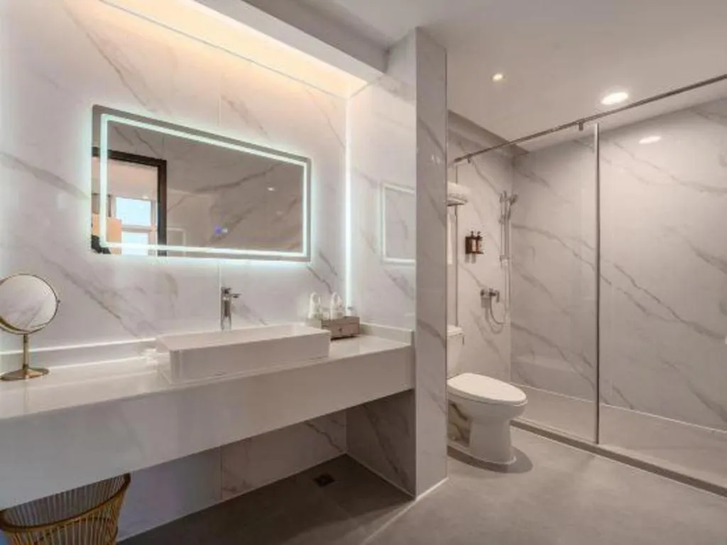 Exchange Bank Hotel Hainan