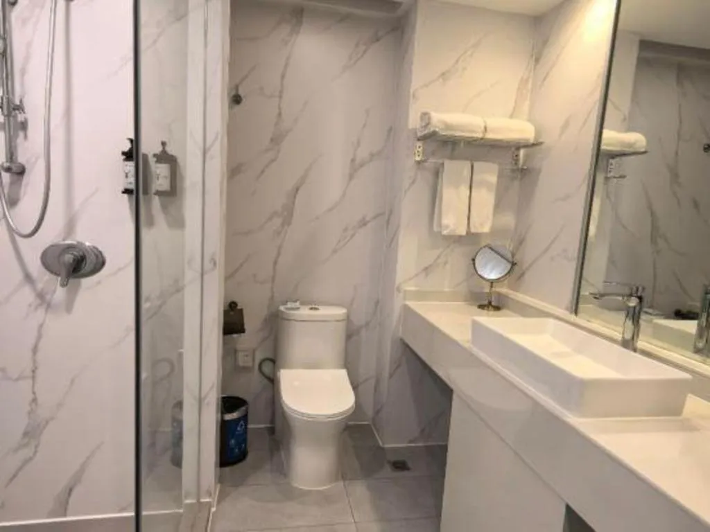 Exchange Bank Hotel Hainan