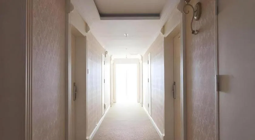 Exchange Bank Hotel Hainan