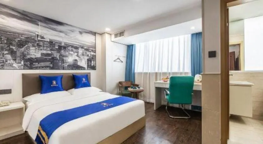 Bed in Super 8 Hotel Xiamen Railway Station