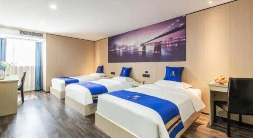 Bed in Super 8 Hotel Xiamen Railway Station