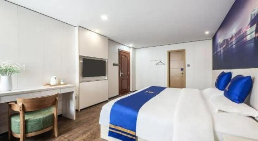 Bed in Super 8 Hotel Xiamen Railway Station