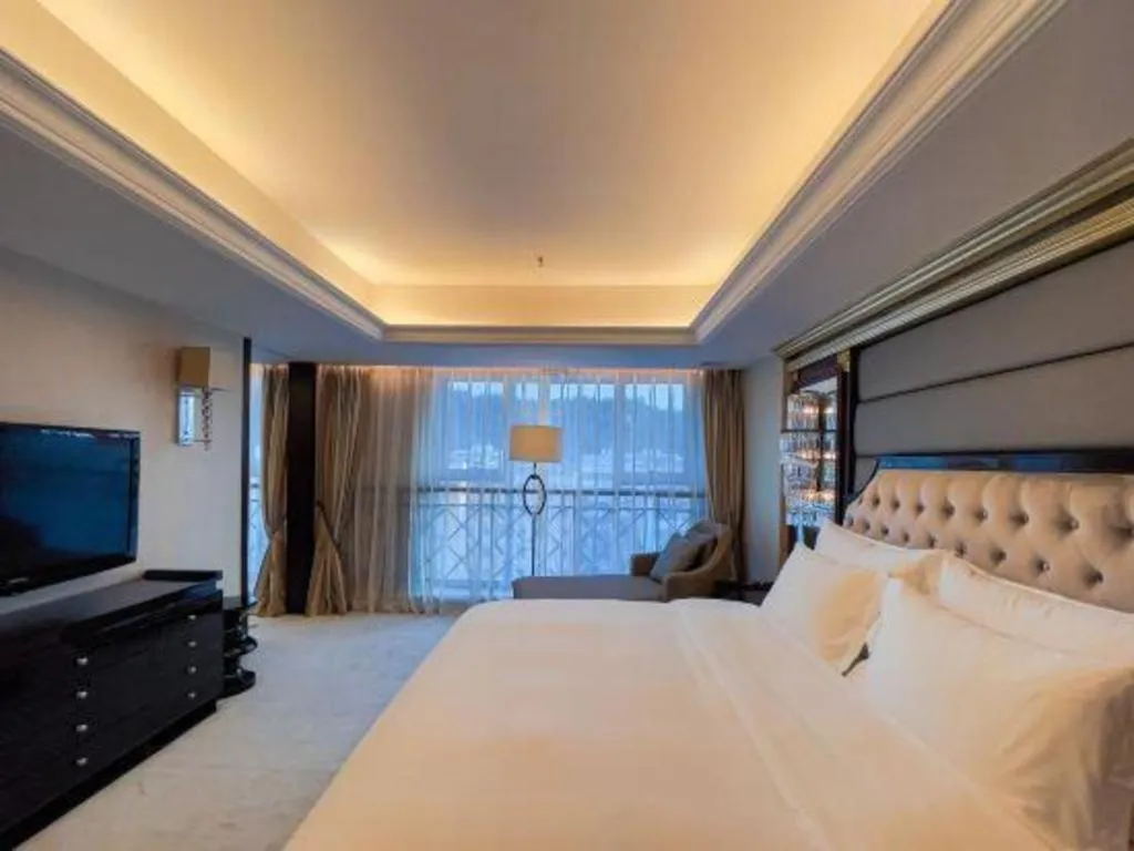 Bed in Yunhai Hotel Zhuhai