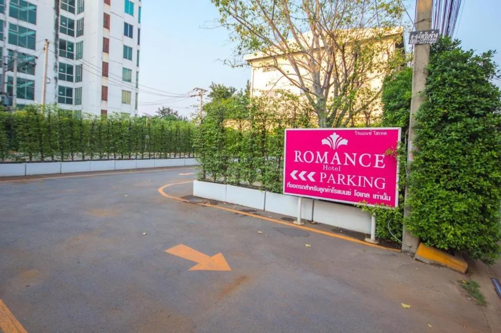 Romance Hotel Srinakarin