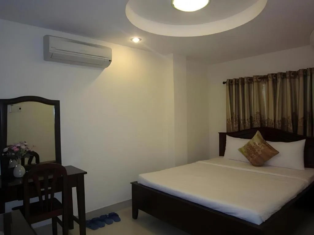 Bed in Nui Thanh Hotel