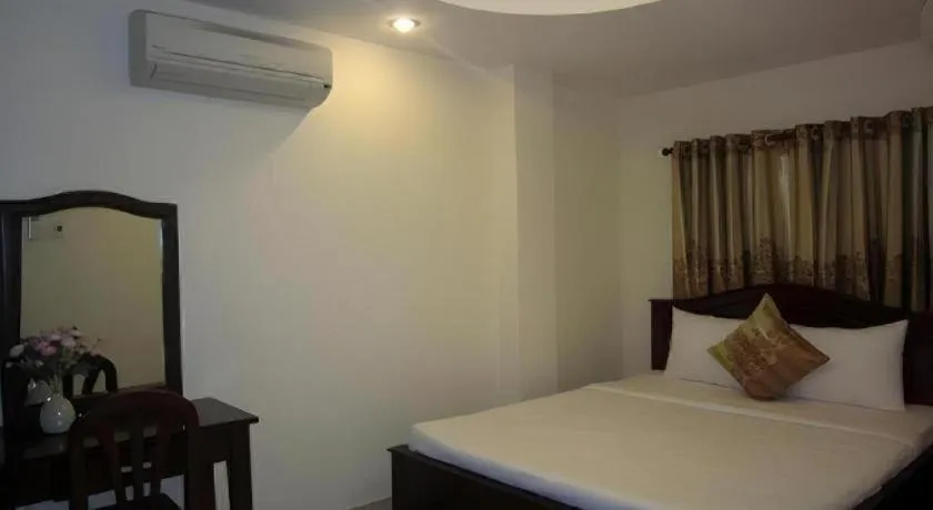 Bed in Nui Thanh Hotel