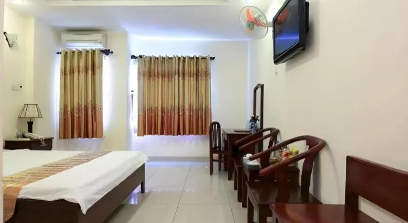 Bed in Nui Thanh Hotel