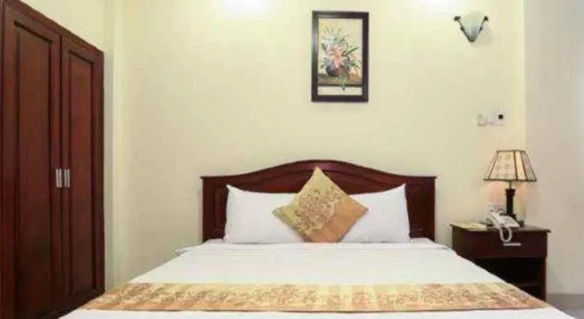 Bed in Nui Thanh Hotel