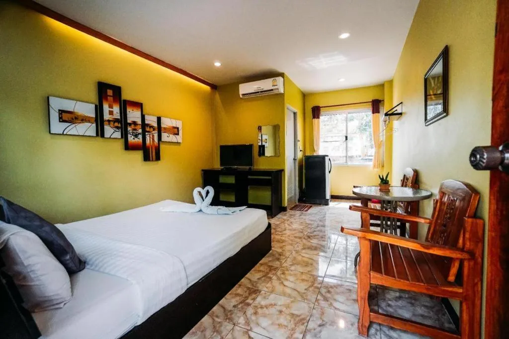 Bed in Phoem Phoon 2 Hotel