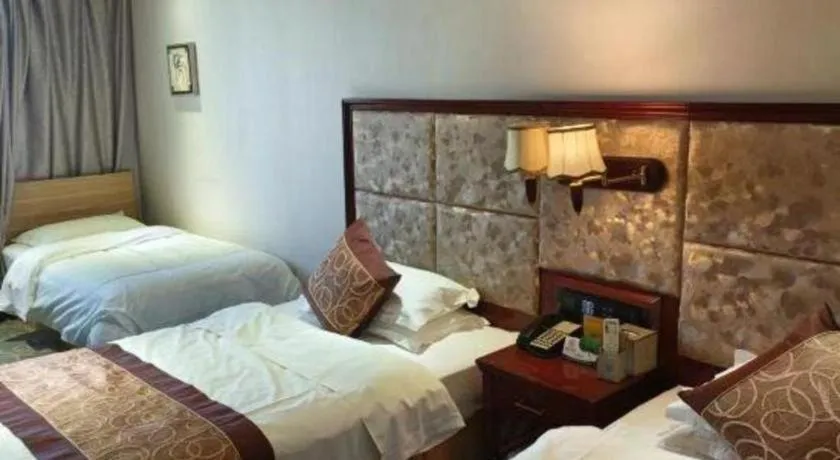 Bed in Changchun Global Hotel