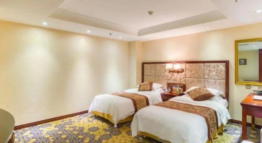 Bed in Changchun Global Hotel