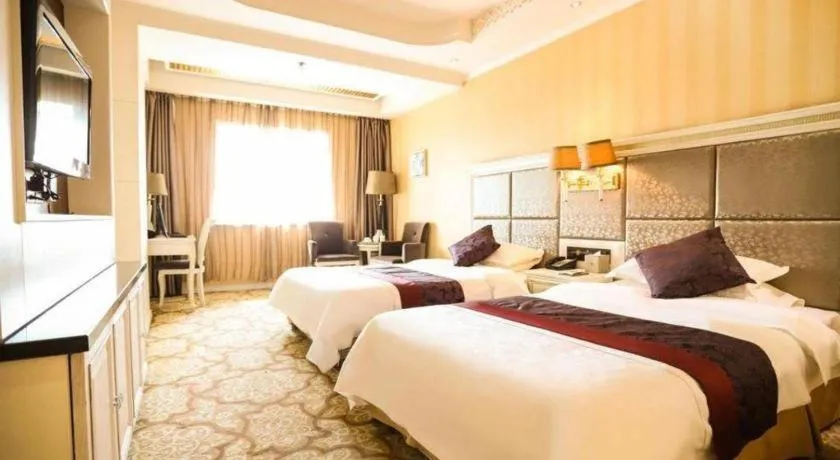 Bed in Changchun Global Hotel