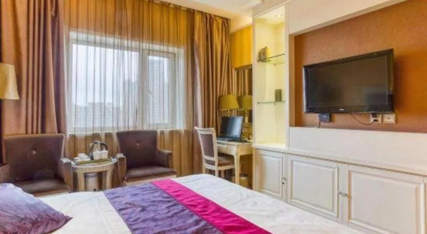 Bed in Changchun Global Hotel