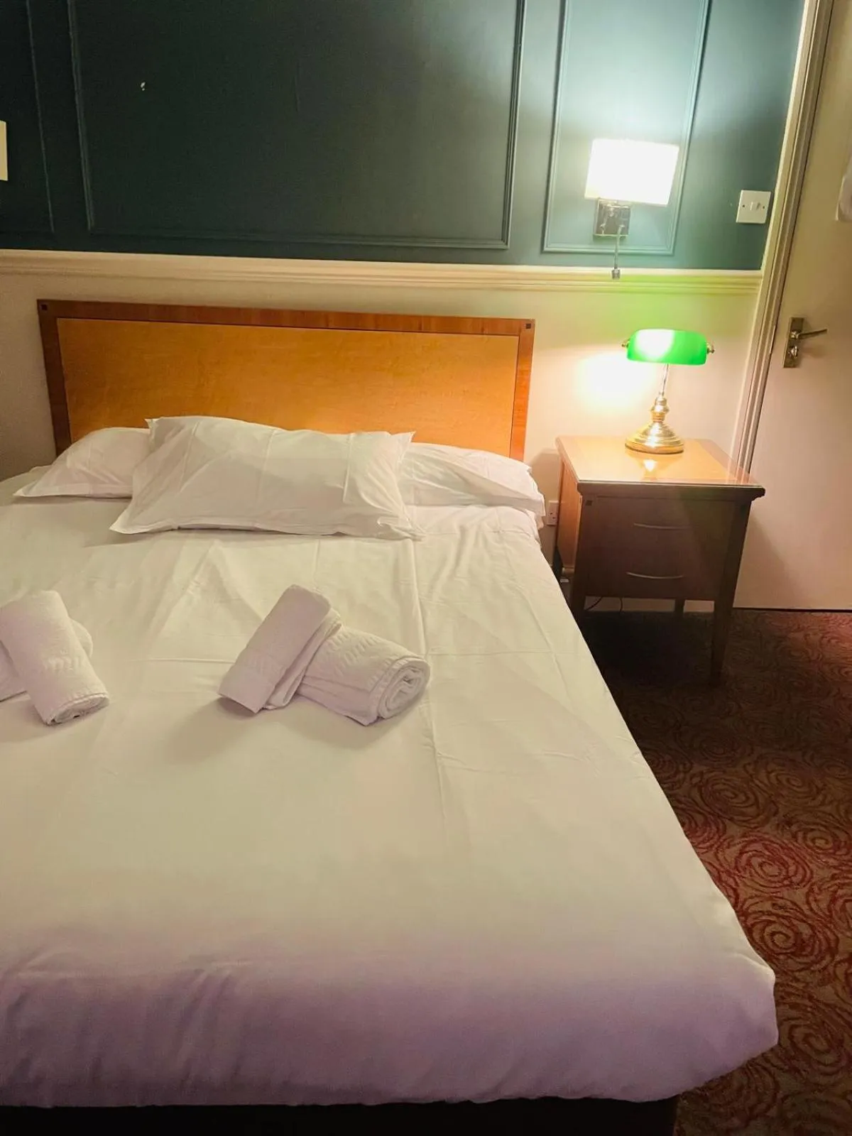 Bed in Eurobar & Hotel