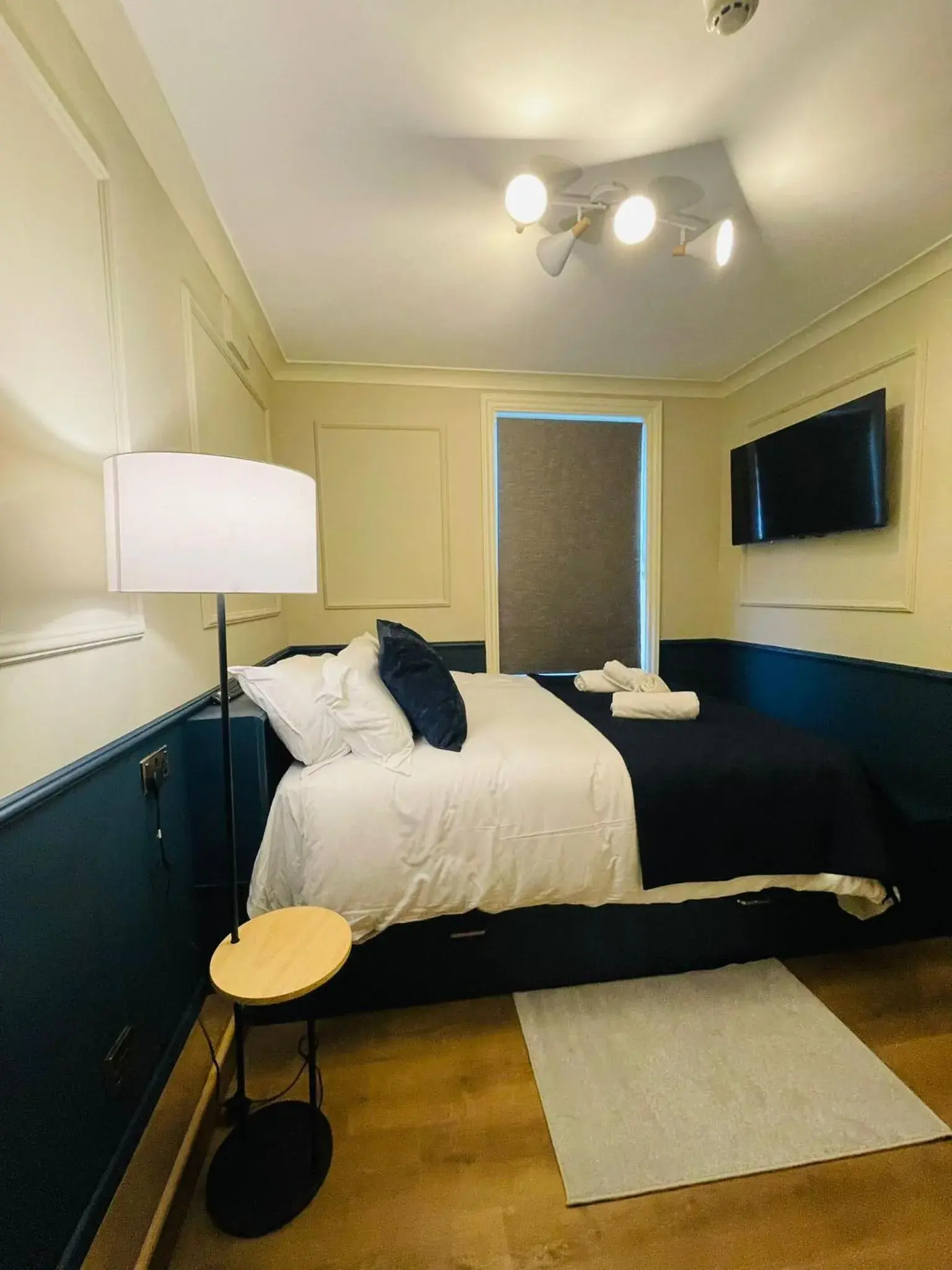 Standard Double Room in Eurobar & Hotel Standard Double Room in Eurobar & Hotel