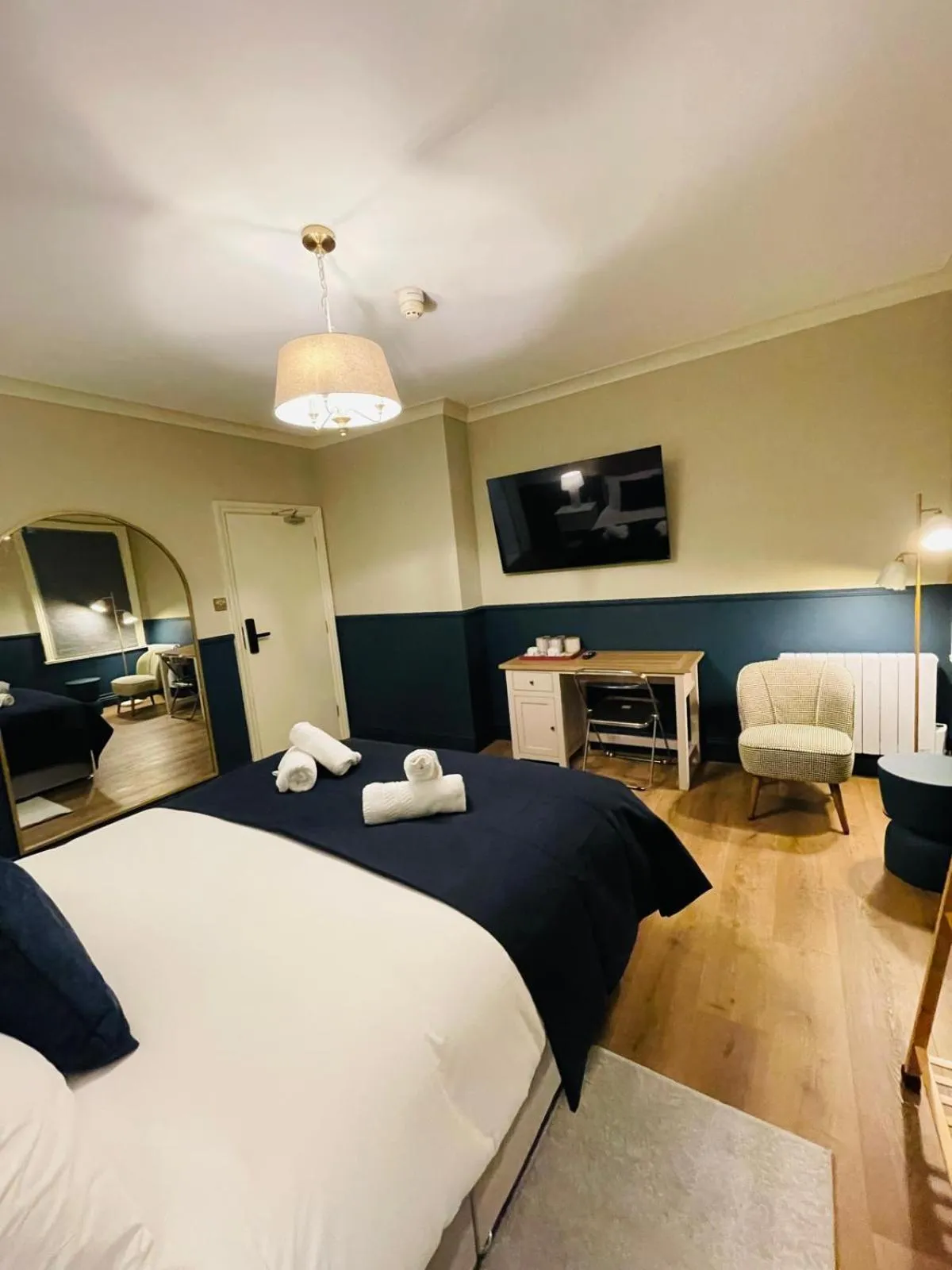 Bed in Eurobar & Hotel