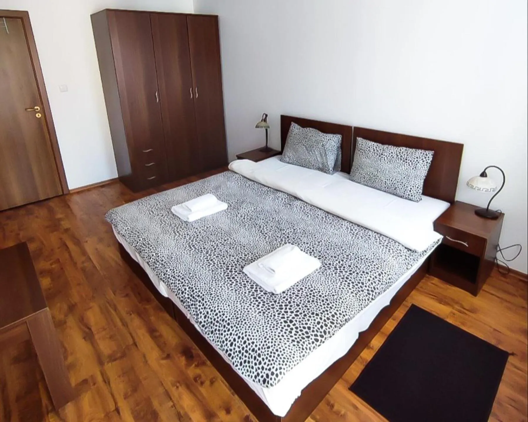 "Mountain Dream" Apartments 200m from Ski Road
