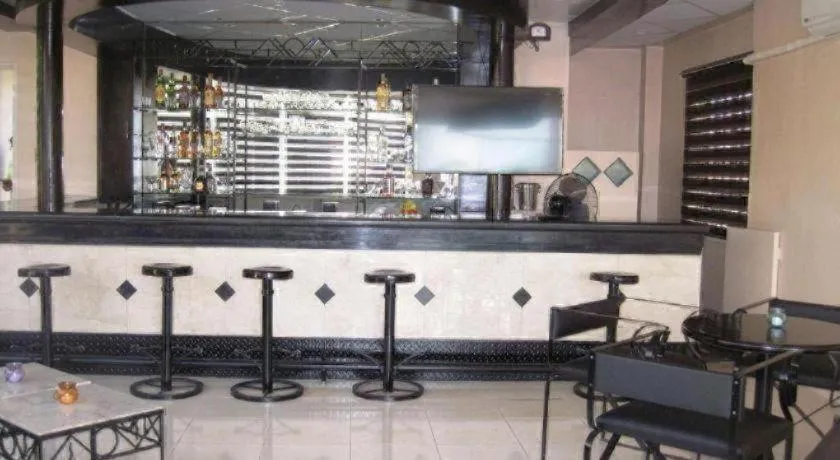 Alicia Hotel & Restaurant