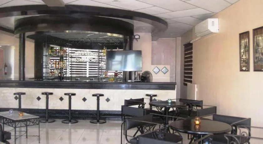 Alicia Hotel & Restaurant