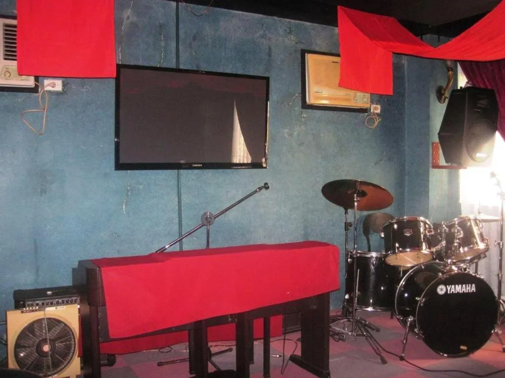 Alicia Hotel & Restaurant