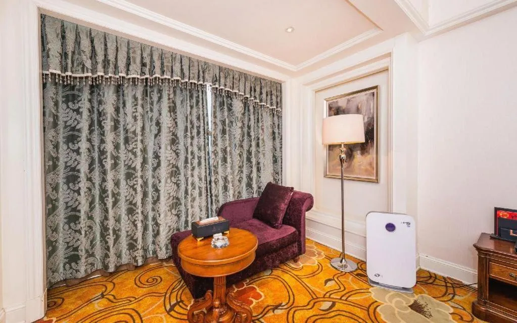 Zhengzhou Yiquan International Hotel