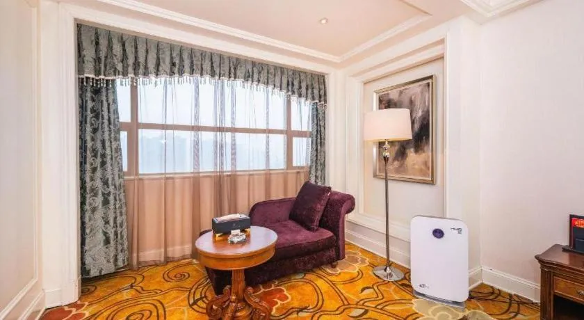 Zhengzhou Yiquan International Hotel