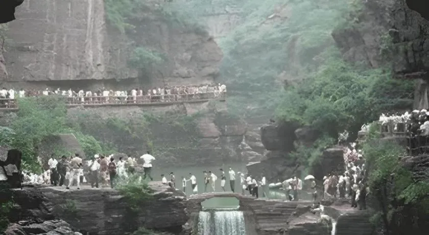 Zhengzhou Yiquan International Hotel