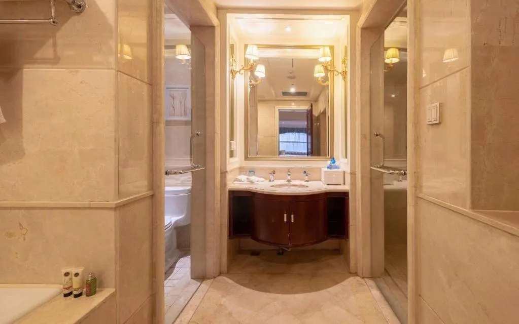 Zhengzhou Yiquan International Hotel