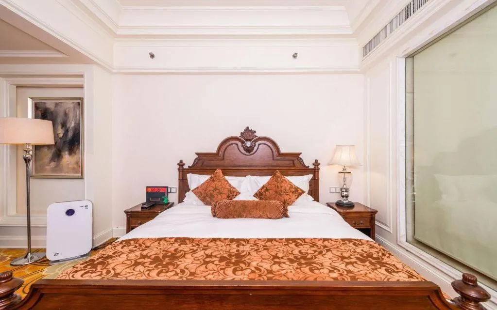 Bed in Zhengzhou Yiquan International Hotel