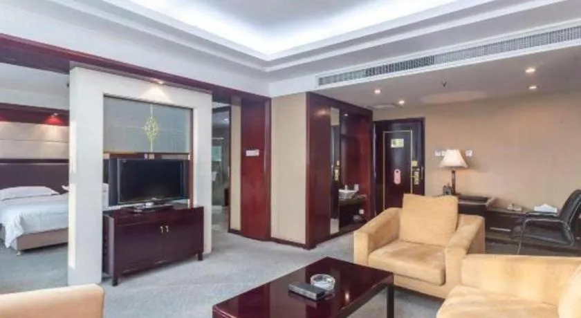 Bed in Jincheng Pacific Hotel