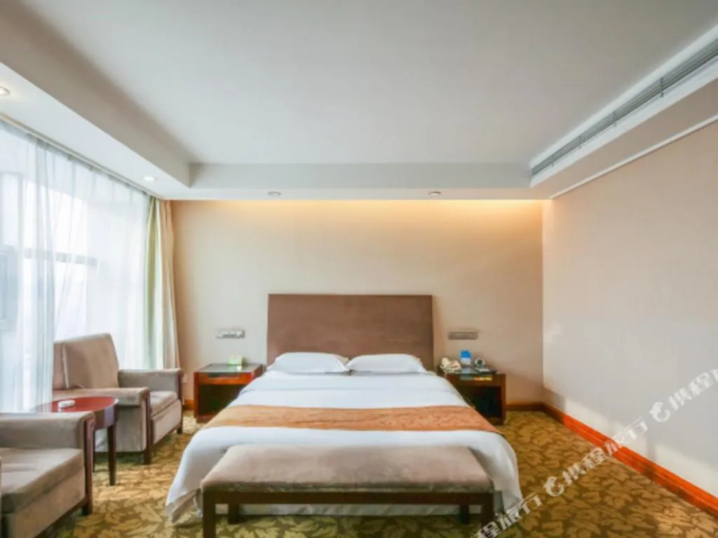 Bed in Jincheng Pacific Hotel