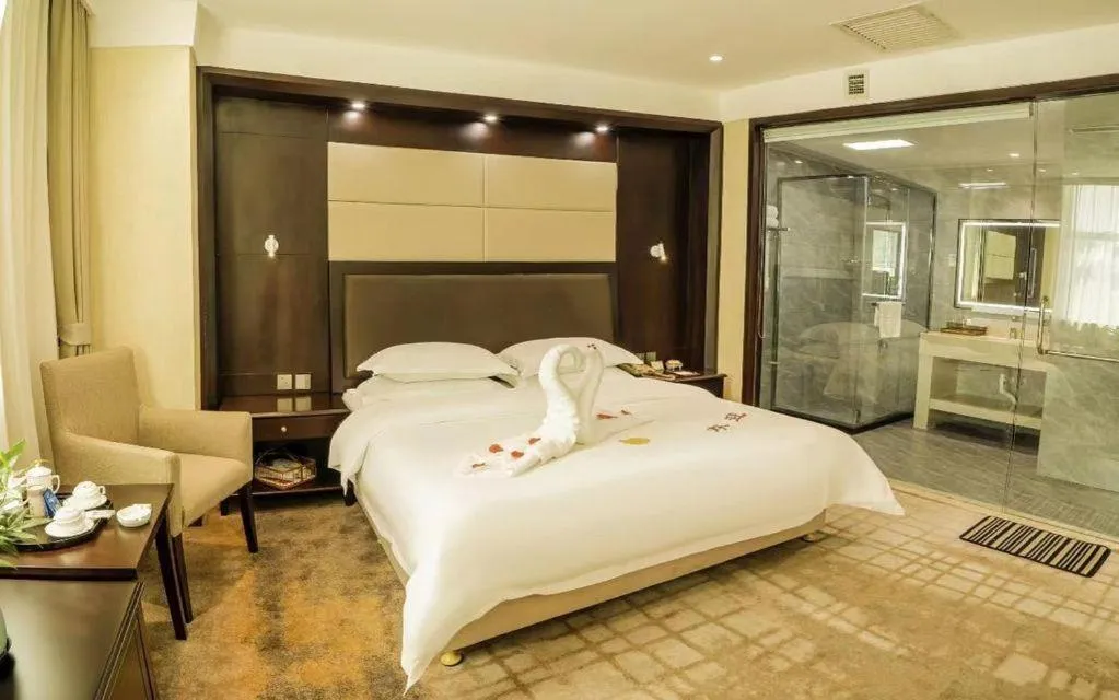 Bed in Jincheng Pacific Hotel