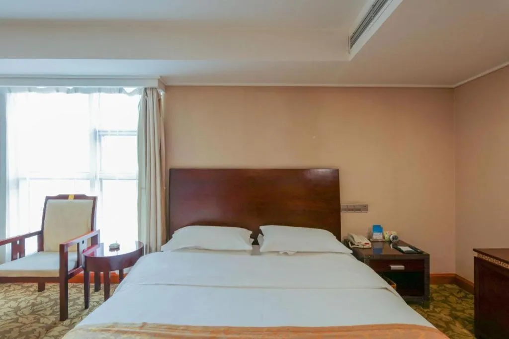 Bed in Jincheng Pacific Hotel