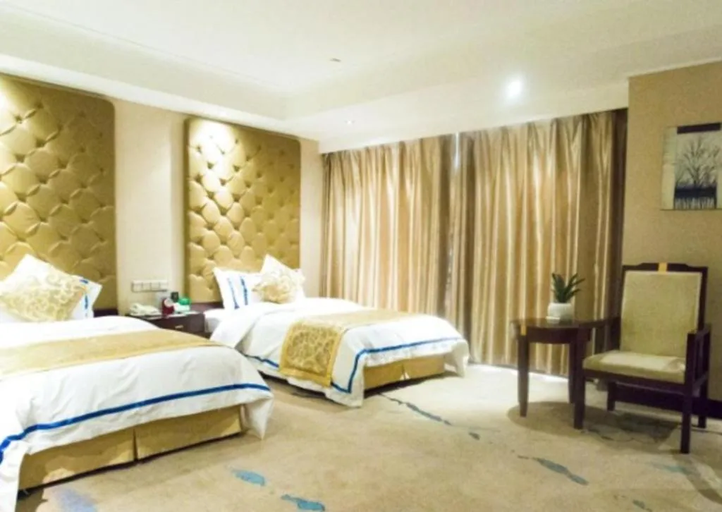Bed in Jincheng Pacific Hotel