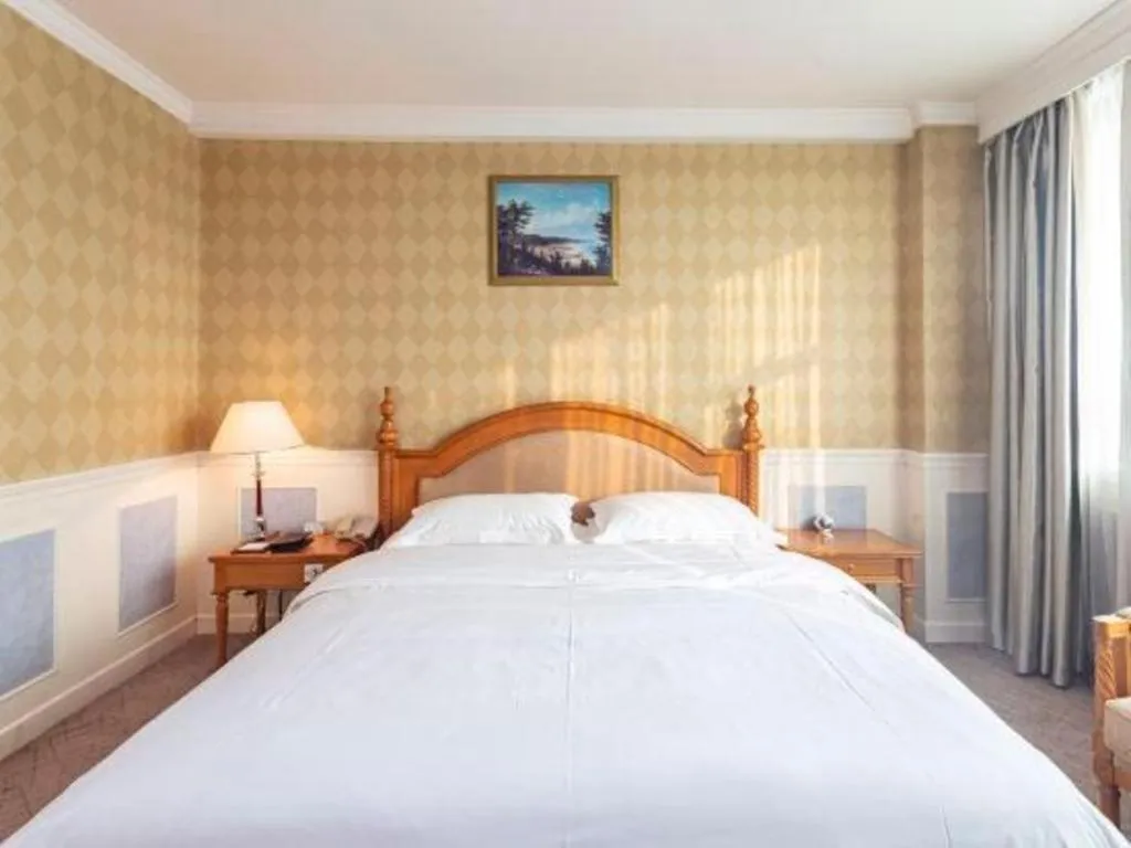 Bed in Jincheng Pacific Hotel
