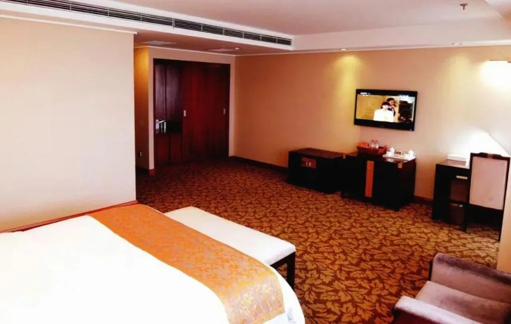 Bed in Jincheng Pacific Hotel