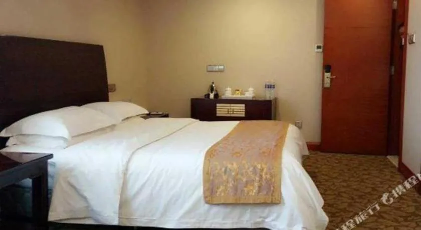 Bed in Jincheng Pacific Hotel