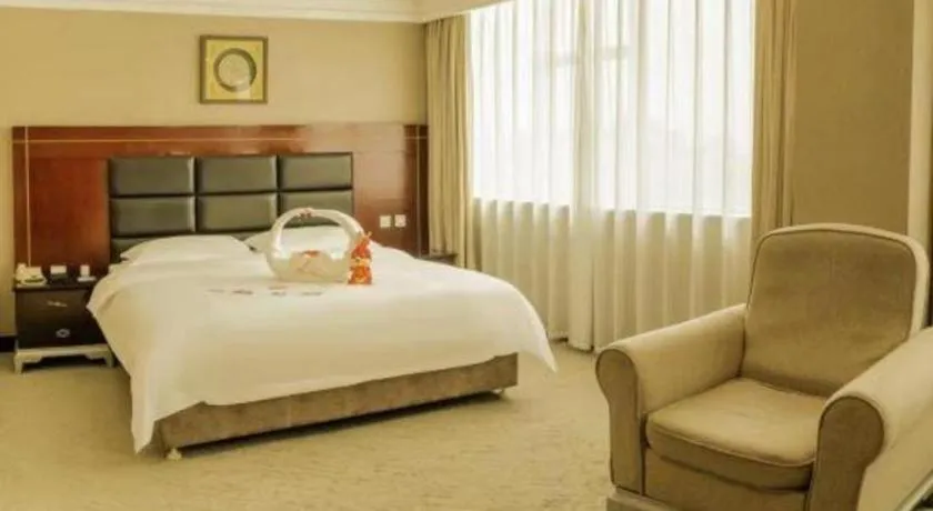 Bed in Jincheng Pacific Hotel