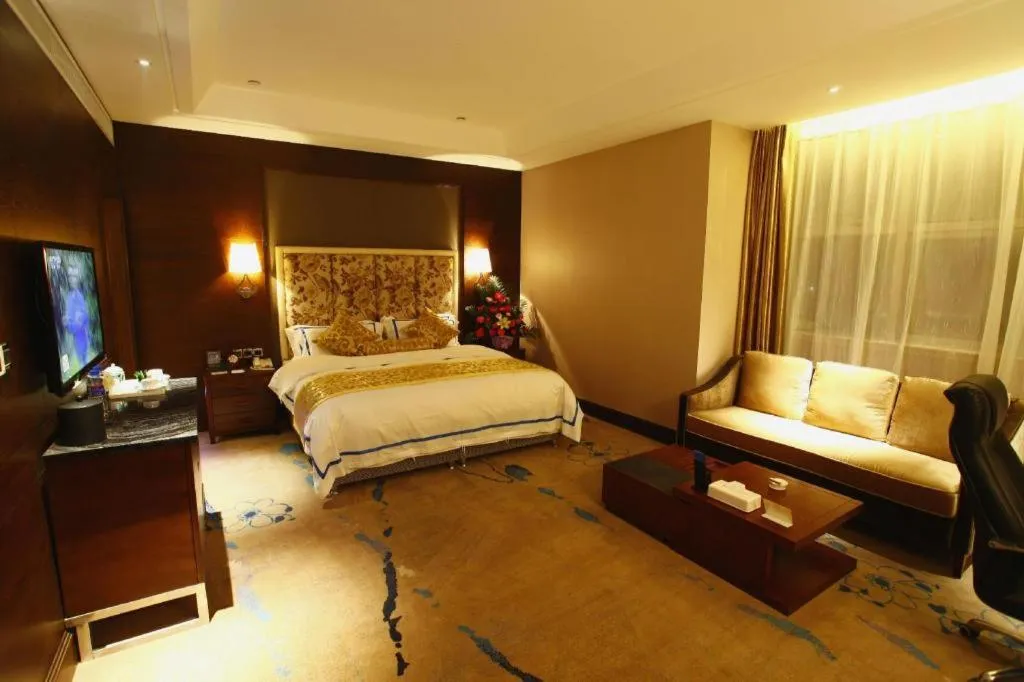Bed in Jincheng Pacific Hotel