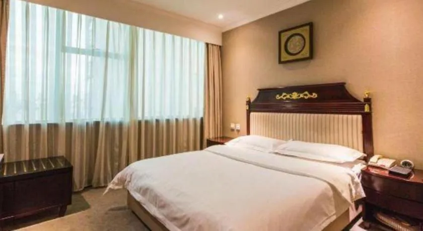 Bed in Jincheng Pacific Hotel