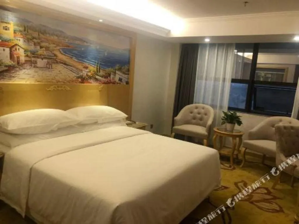 Bed in Guangna Hotel