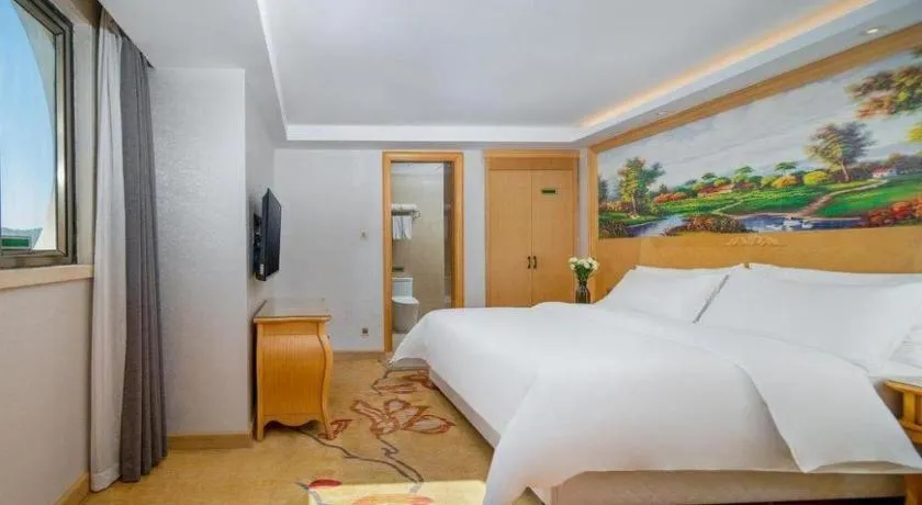 Bed in Guangna Hotel