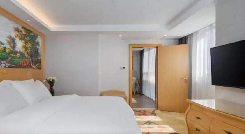 Bed in Guangna Hotel