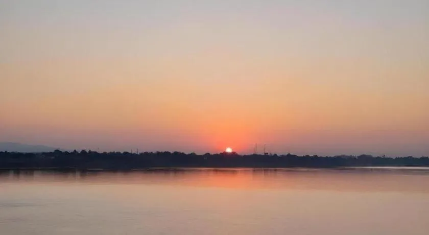 Baan Rim Khong Hotel