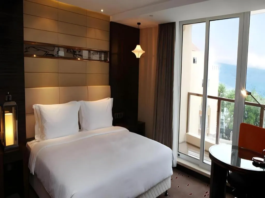 Bed in Grand Metropark Hotel Qingdao