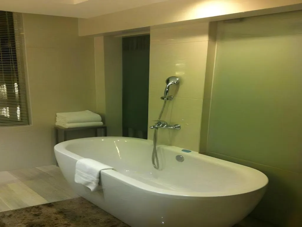 Grand Metropark Hotel Qingdao