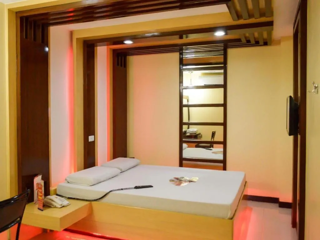 Bed in Hotel Sogo Mexico Pampanga