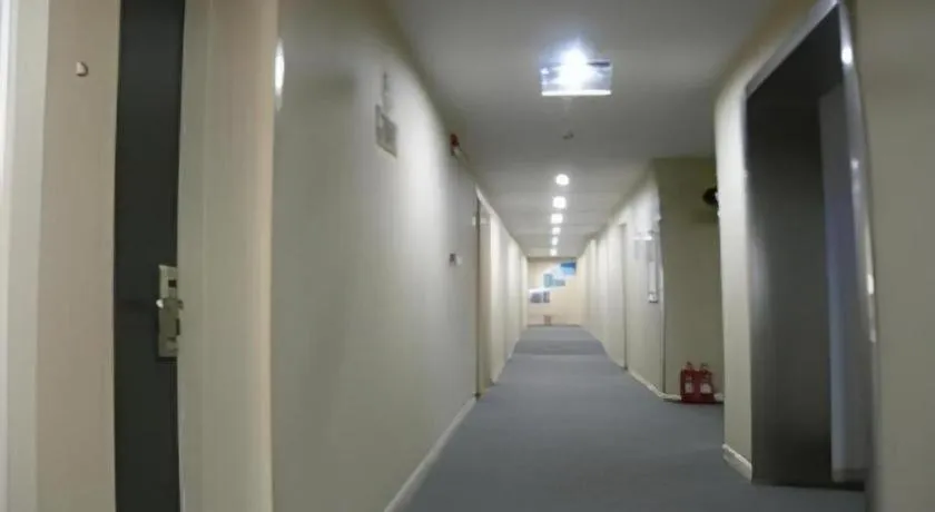 Super 8 Hotel Jinan Railway Station Square