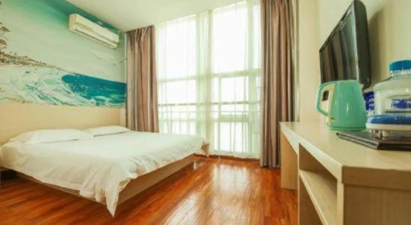 Bed in Super 8 Hotel Jinan Railway Station Square